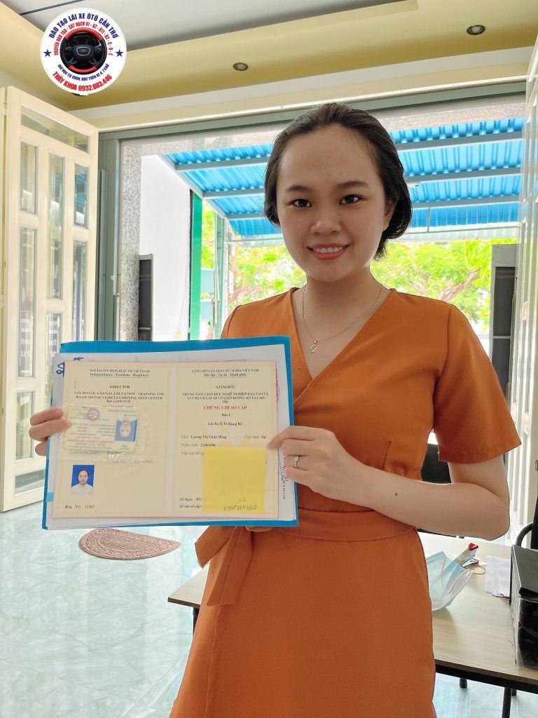 Danh sách nhận giấy phép lái xe thi đạt sát hạch 26/10/2022 1 z3838010786861 11b2ab0a208f679033ba6deabd298e25