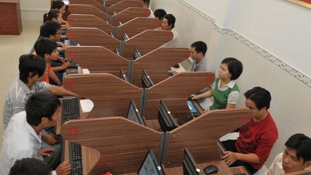 Kỳ thi sát hạch lái xe B1 gồm những bài thi nào? 2 Kỳ thi sát hạch lái xe B1 gồm những bài thi nào?