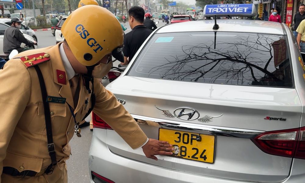 Phạt Nguội: Hướng Dẫn Chi Tiết Về Việc Che Biển Số Xe Và Hậu Quả Pháp Lý 1 phat-nguoi